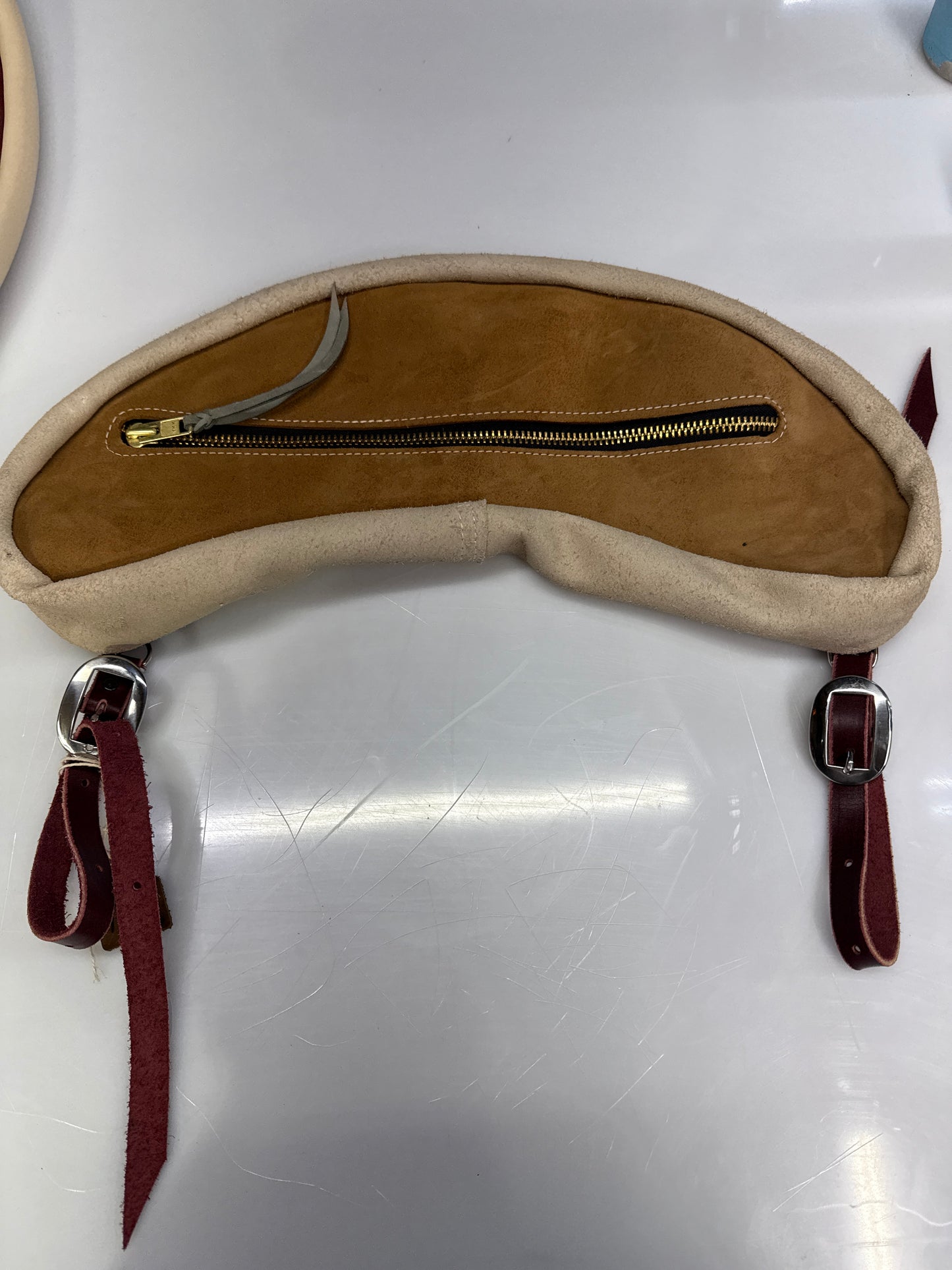 Large brown ruff out