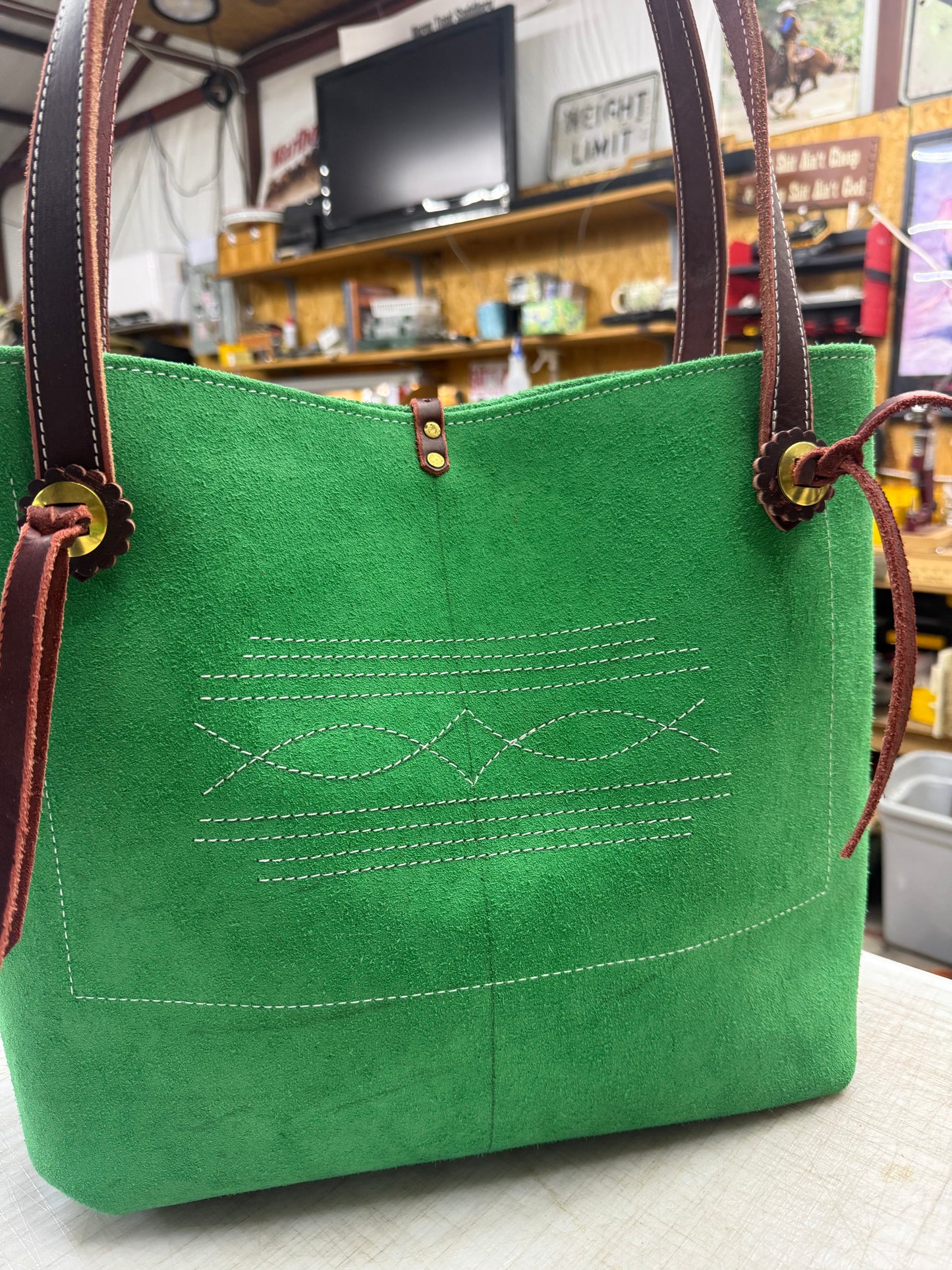 Green ruff out tote
