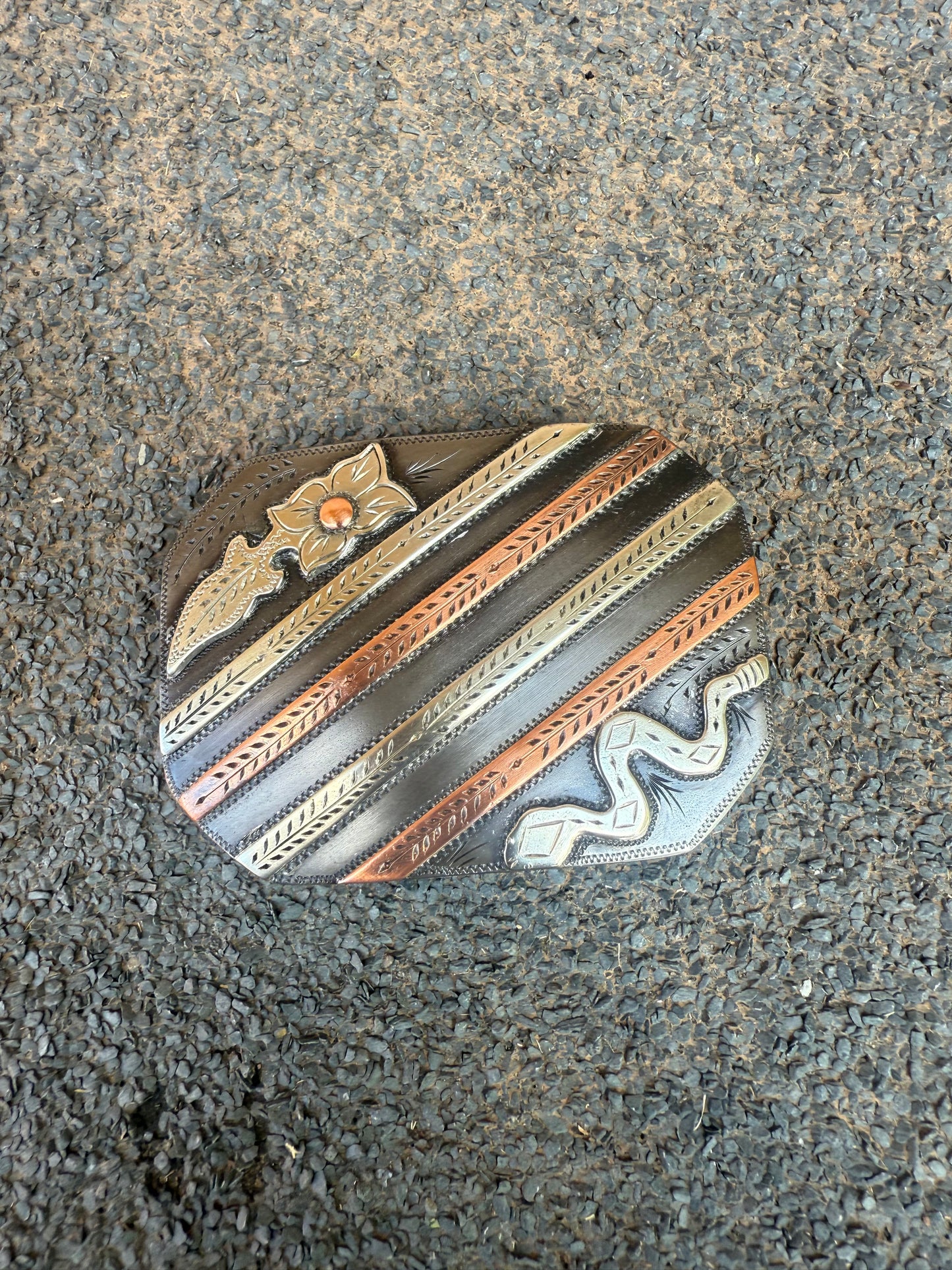 Handmade belt buckle