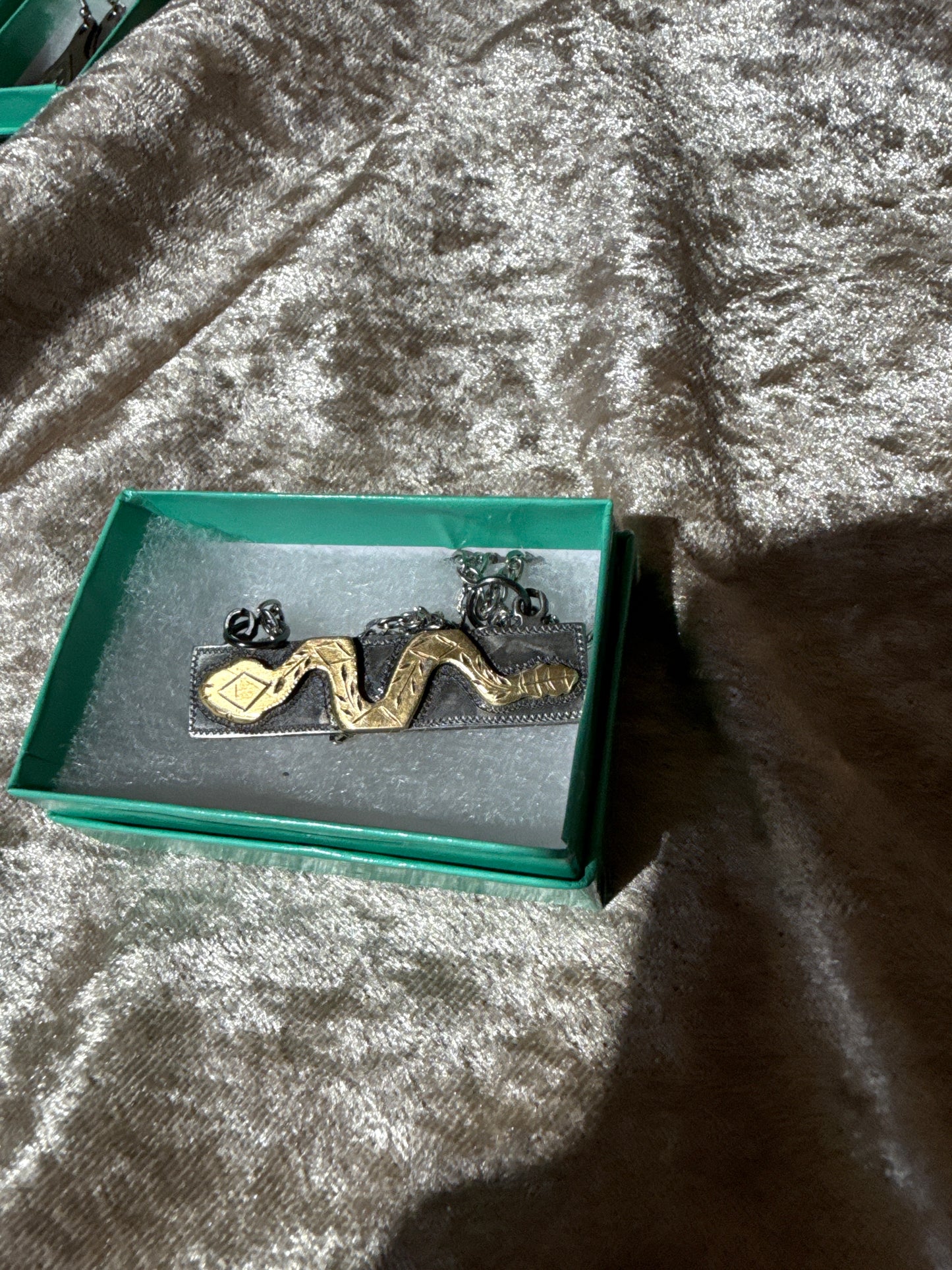 Snake pendent
