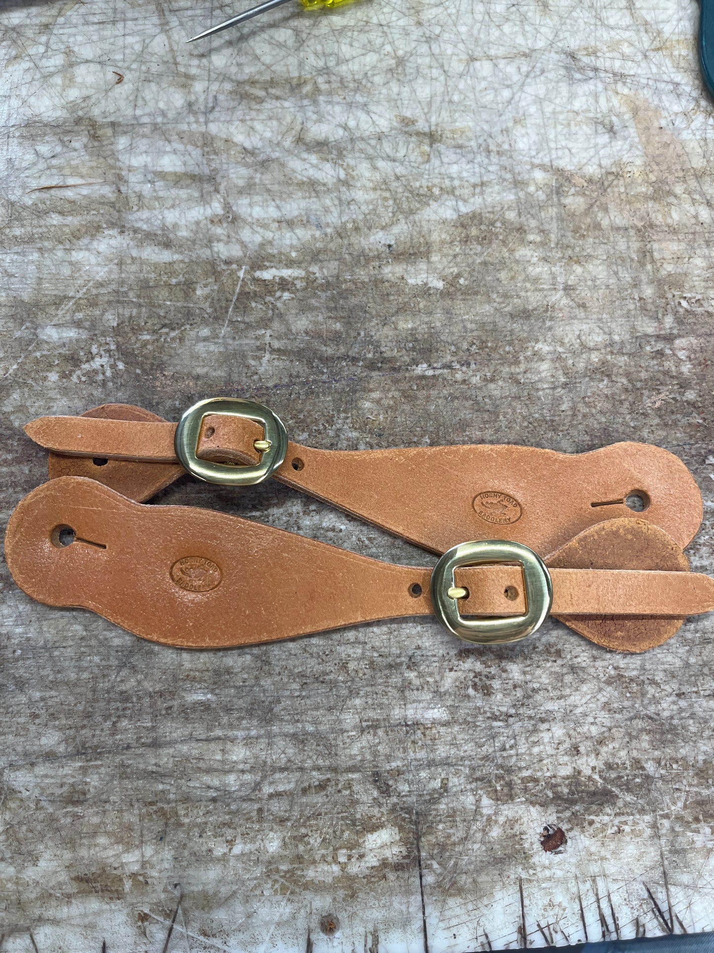 Small straps brass buckles