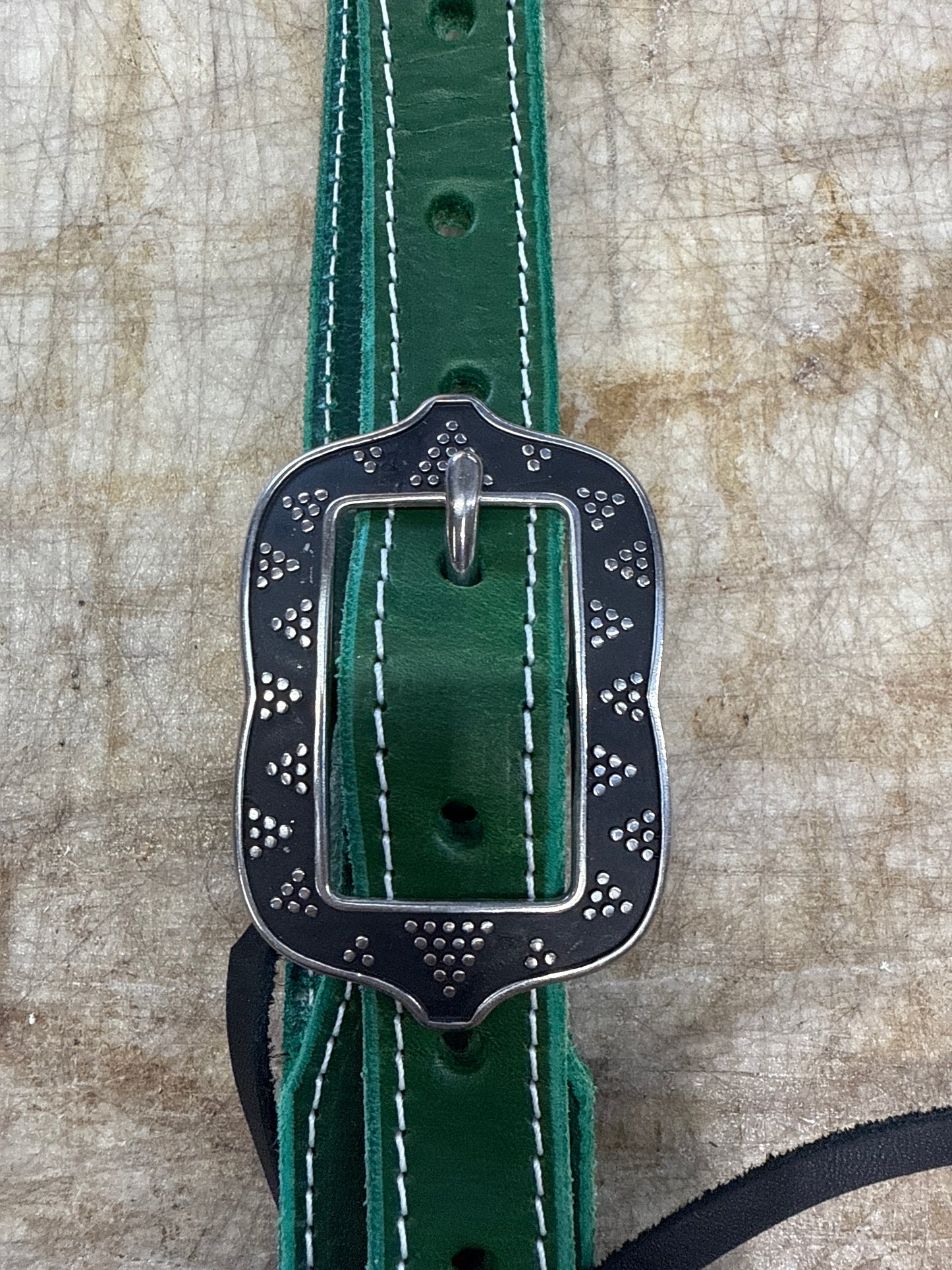 Horseshoe buckle green headstall
