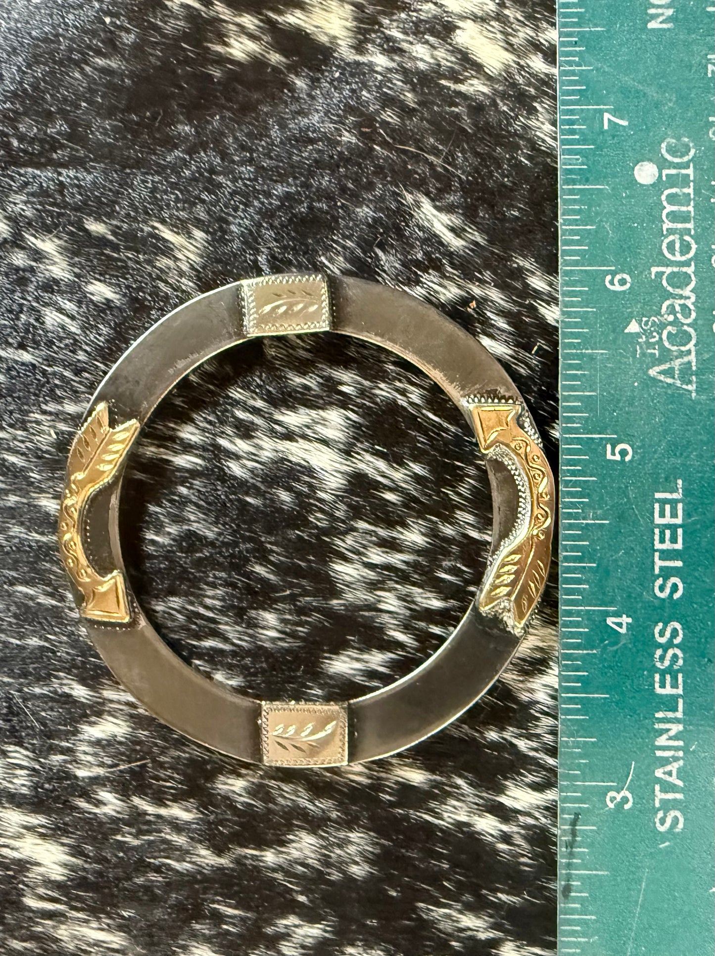 Handmade mounted ring