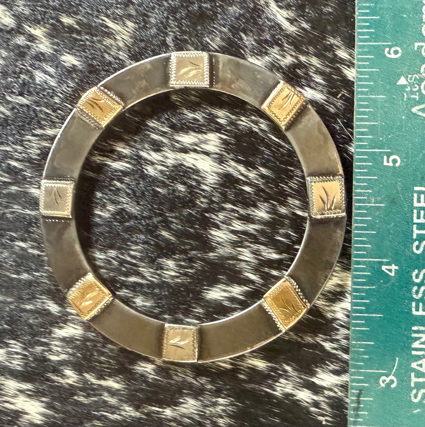 Handmade mounted ring