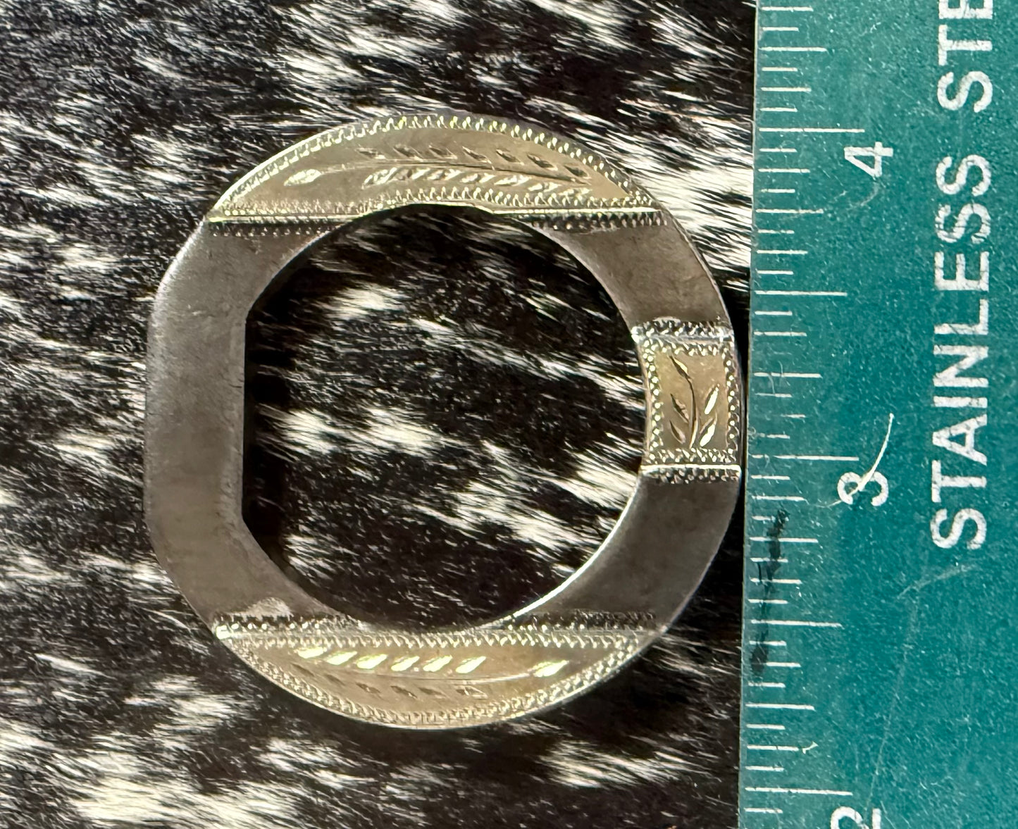 Handmade mounted ring