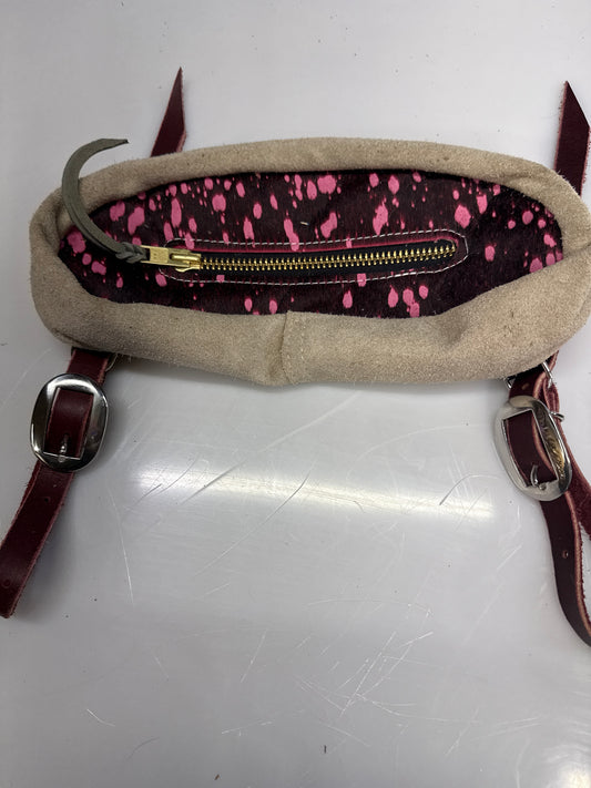 Black and pink hair on small bag