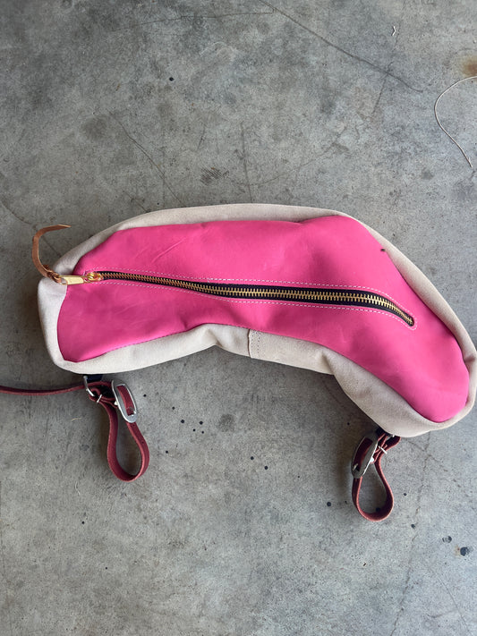 Large pink cantle bag