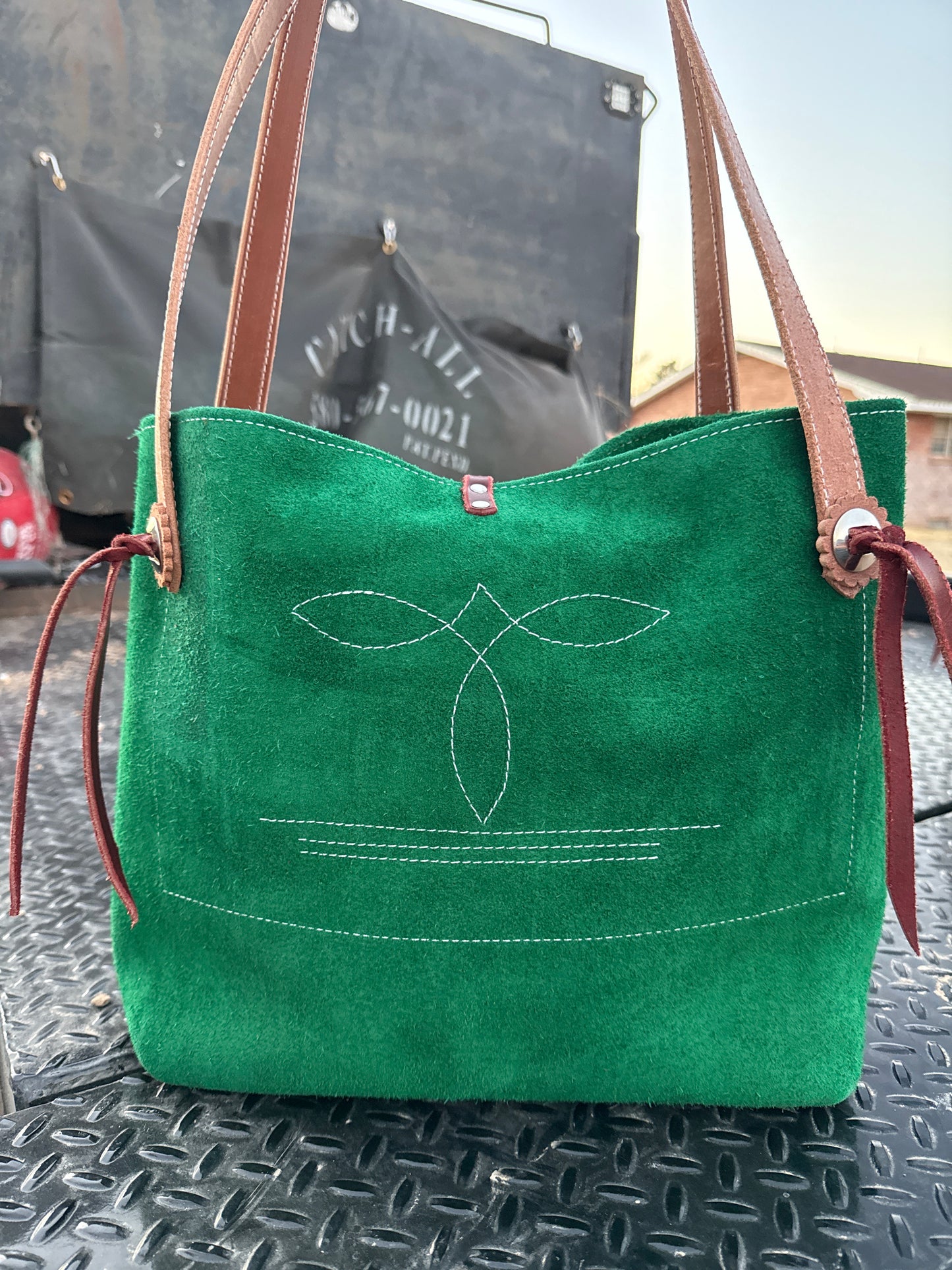 Emerald green ruff out tote
