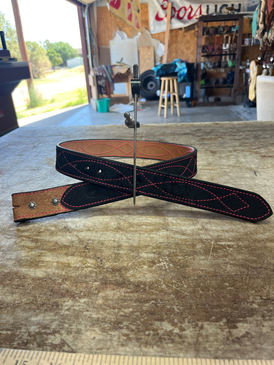 35 inch black and pink belt