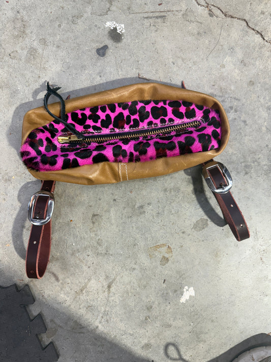 Hot pink cheetah small