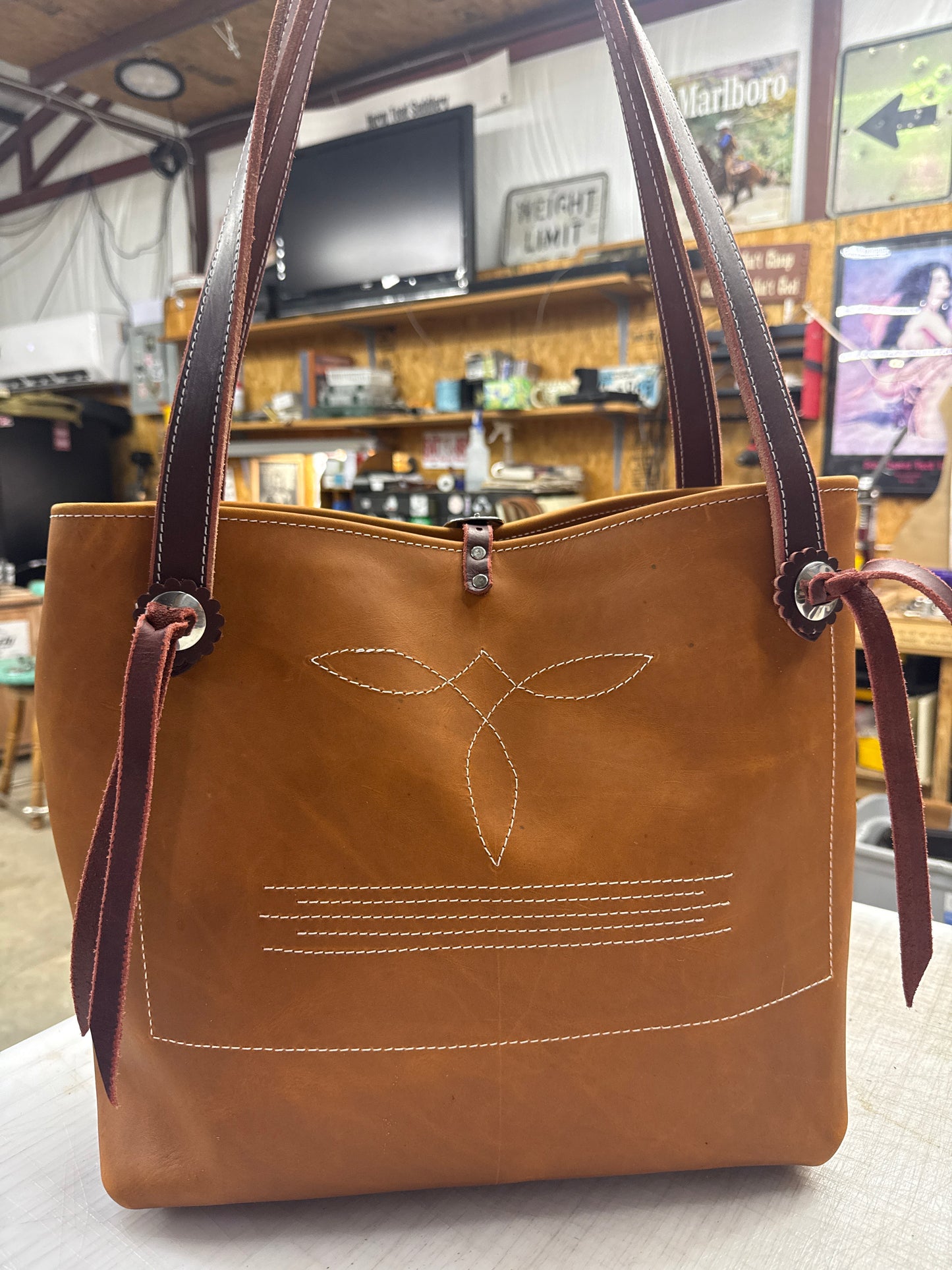 Tan tote
