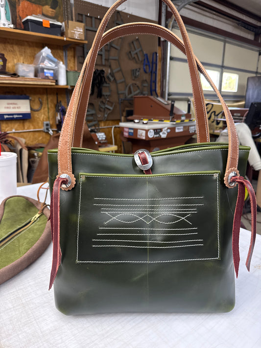 Smooth green tote
