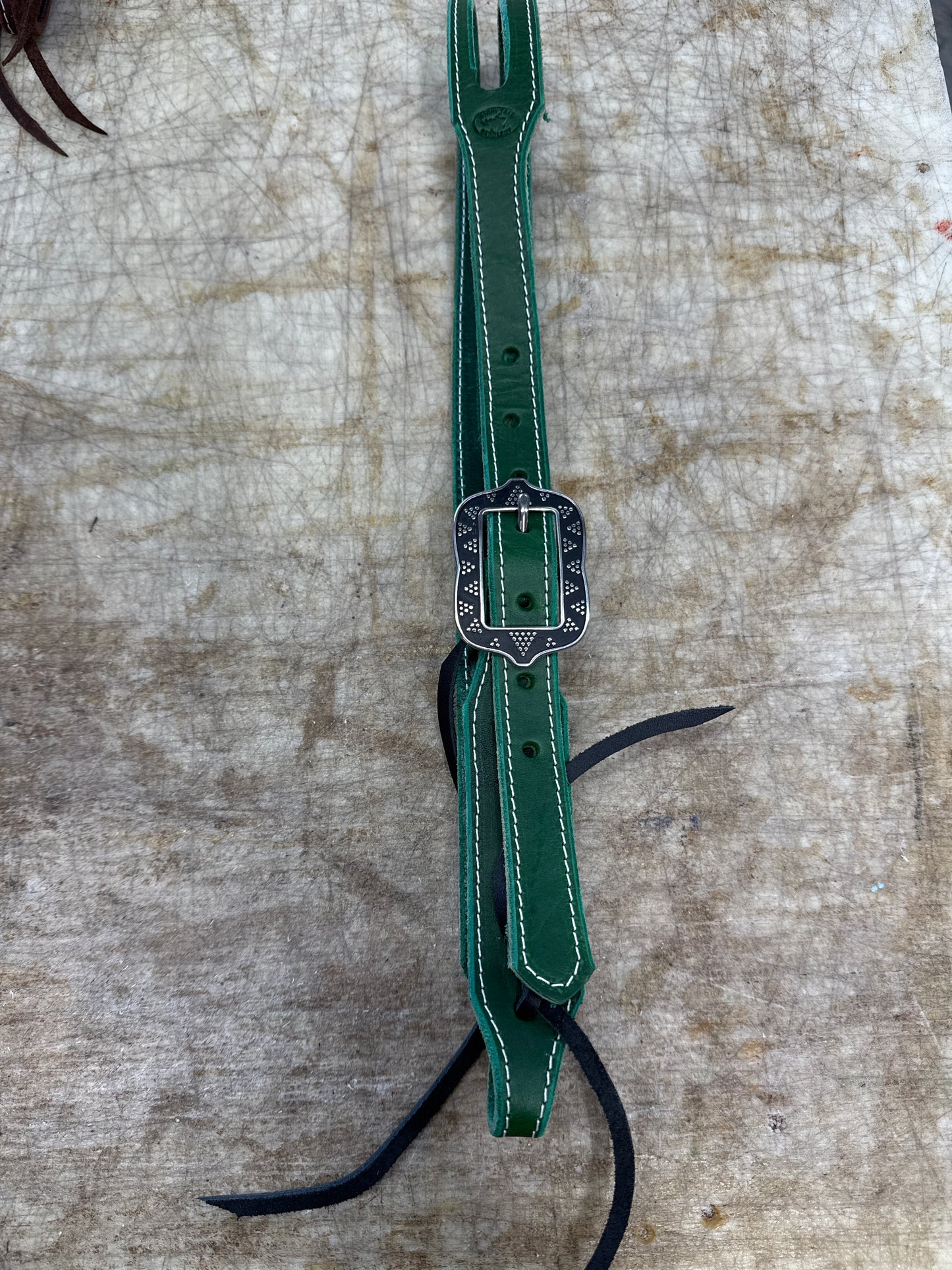 Horseshoe buckle green headstall